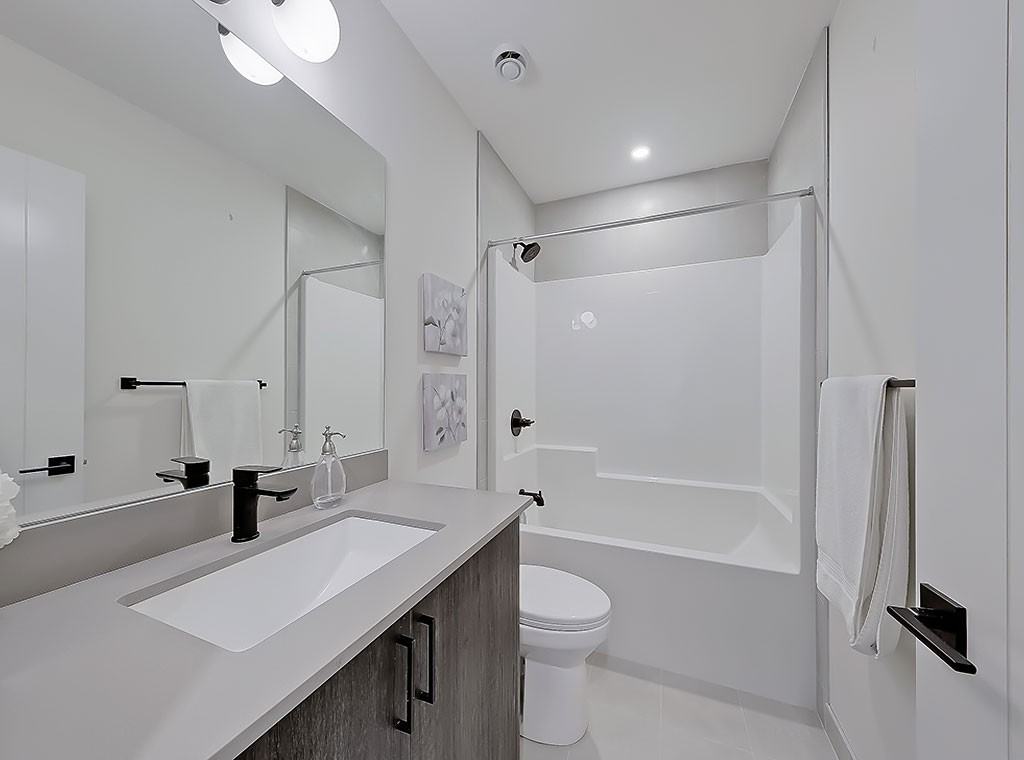 Capital Hill Avas - Photo 7 of 8