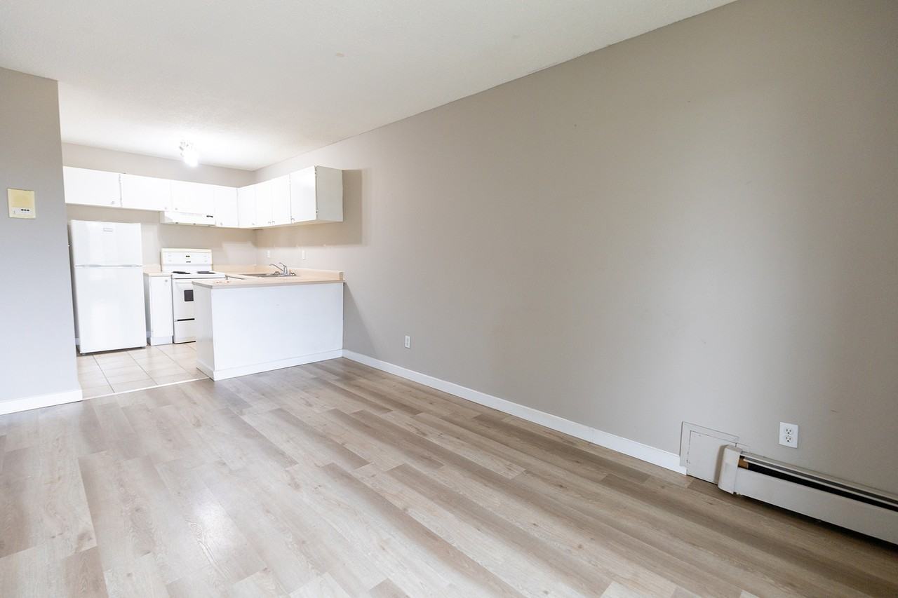 Anna Court Apartments - Photo 5 of 12