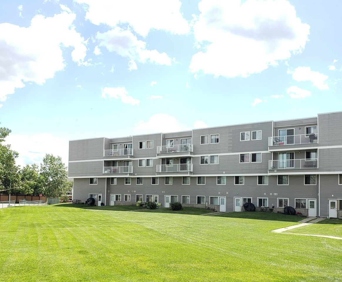 Bannerman Apartments - Photo 7 of 14