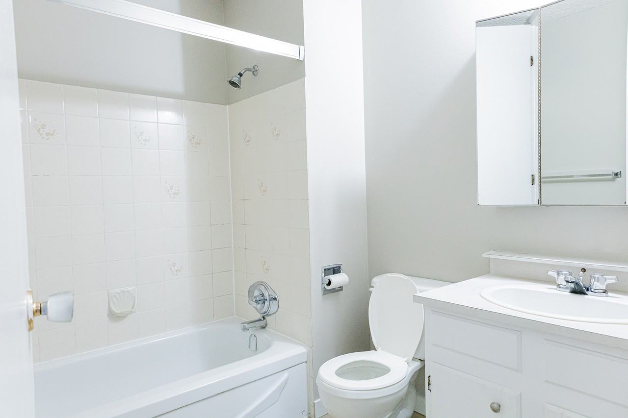 Highland Park Townhomes - Photo 5 of 16