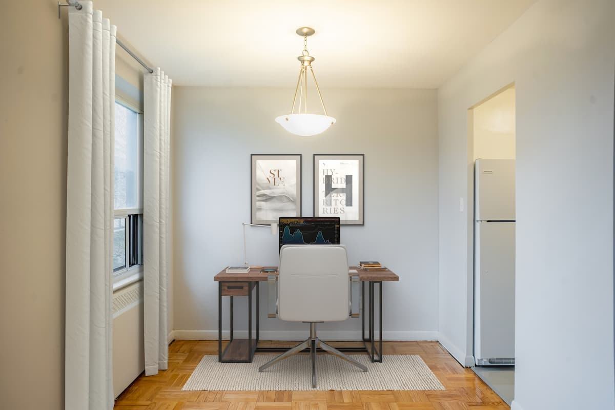 Lawrence Apartments - Photo 7 of 12