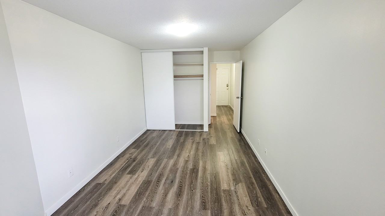 Hanna Estates - Photo 3 of 9