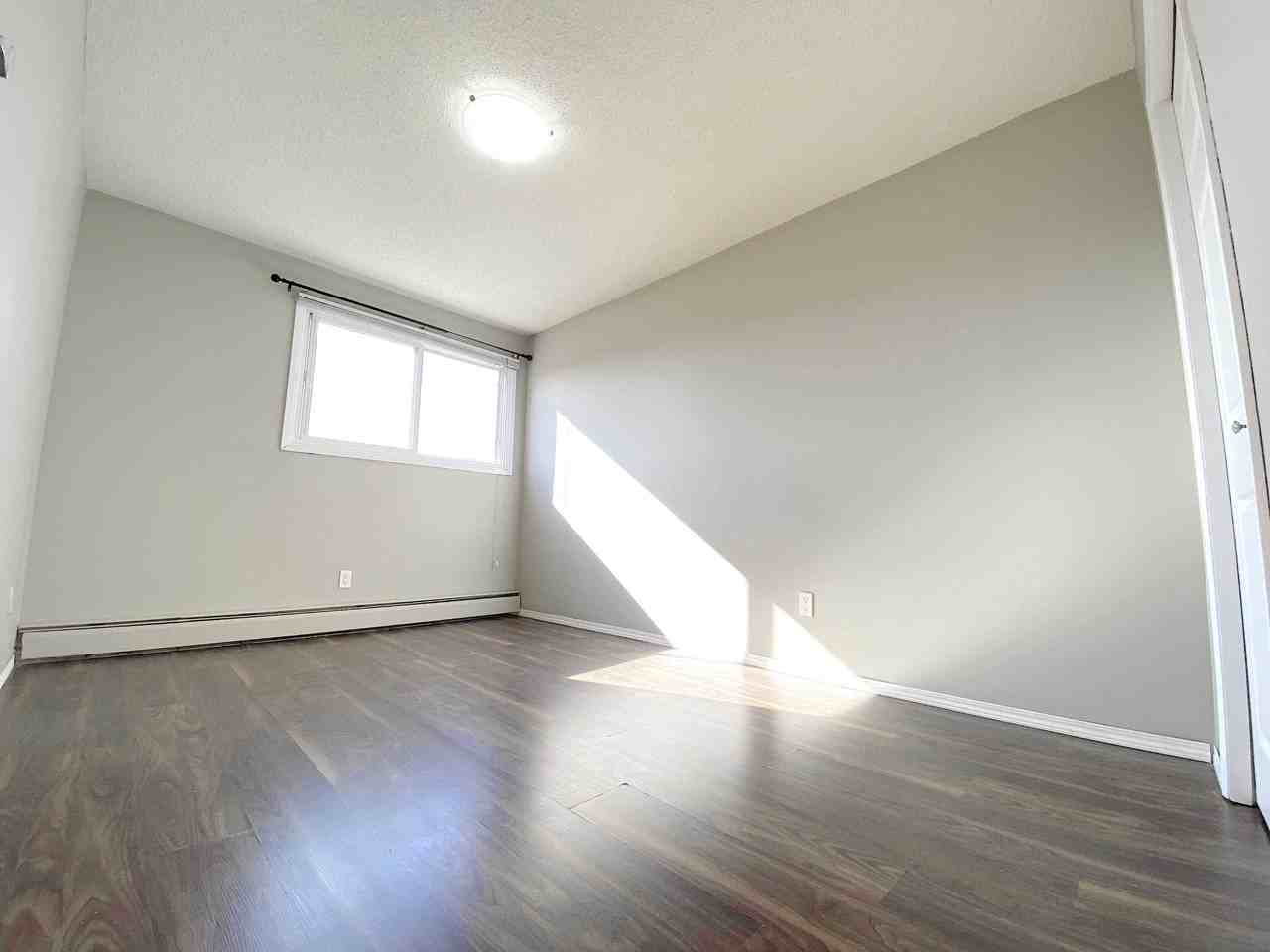 Lynden Court - Photo 6 of 10