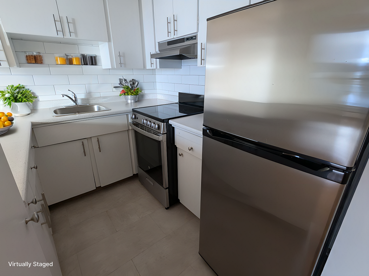Bayview Apartments - Photo 4 of 5