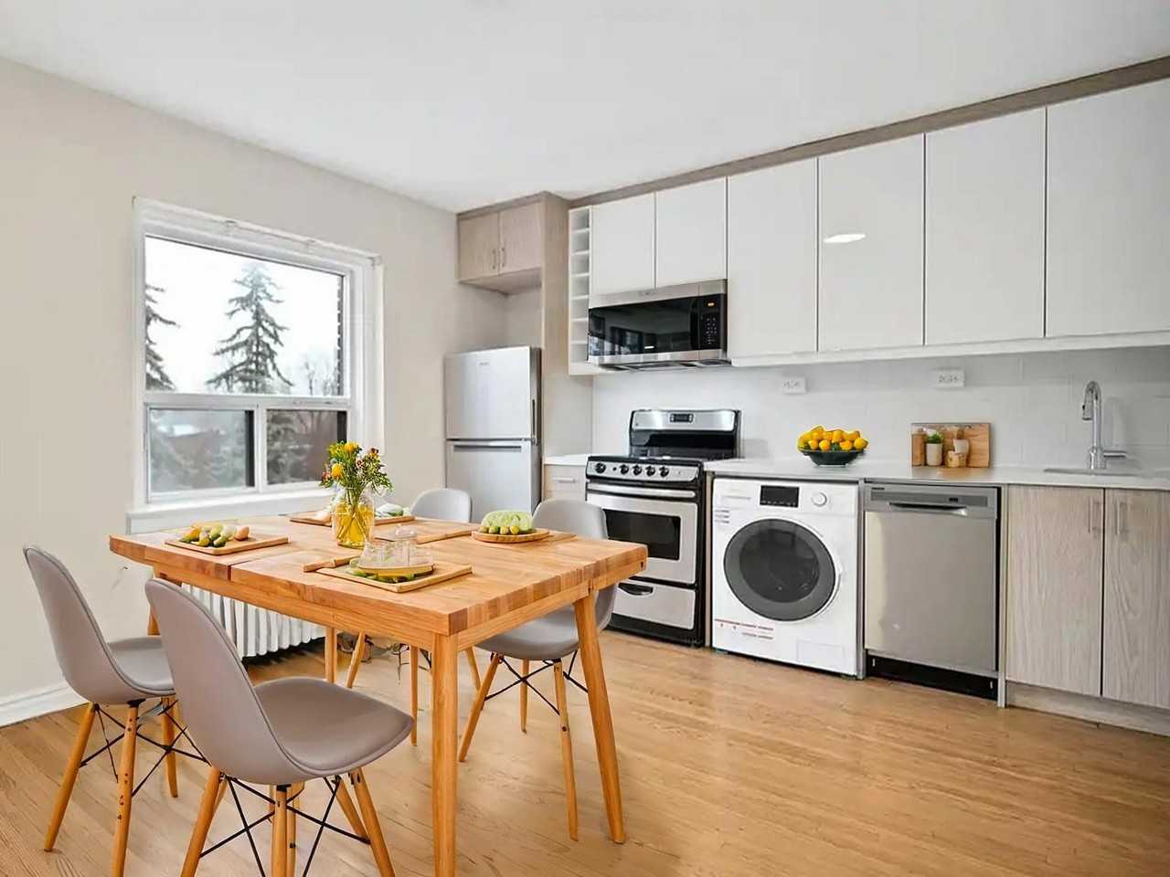 166 Eastbourne Avenue - Photo 7 of 10