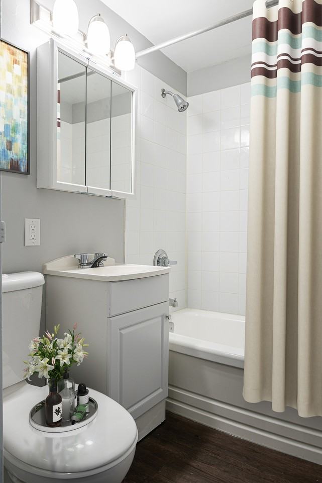 River Crescent Gardens - Photo 5 of 10