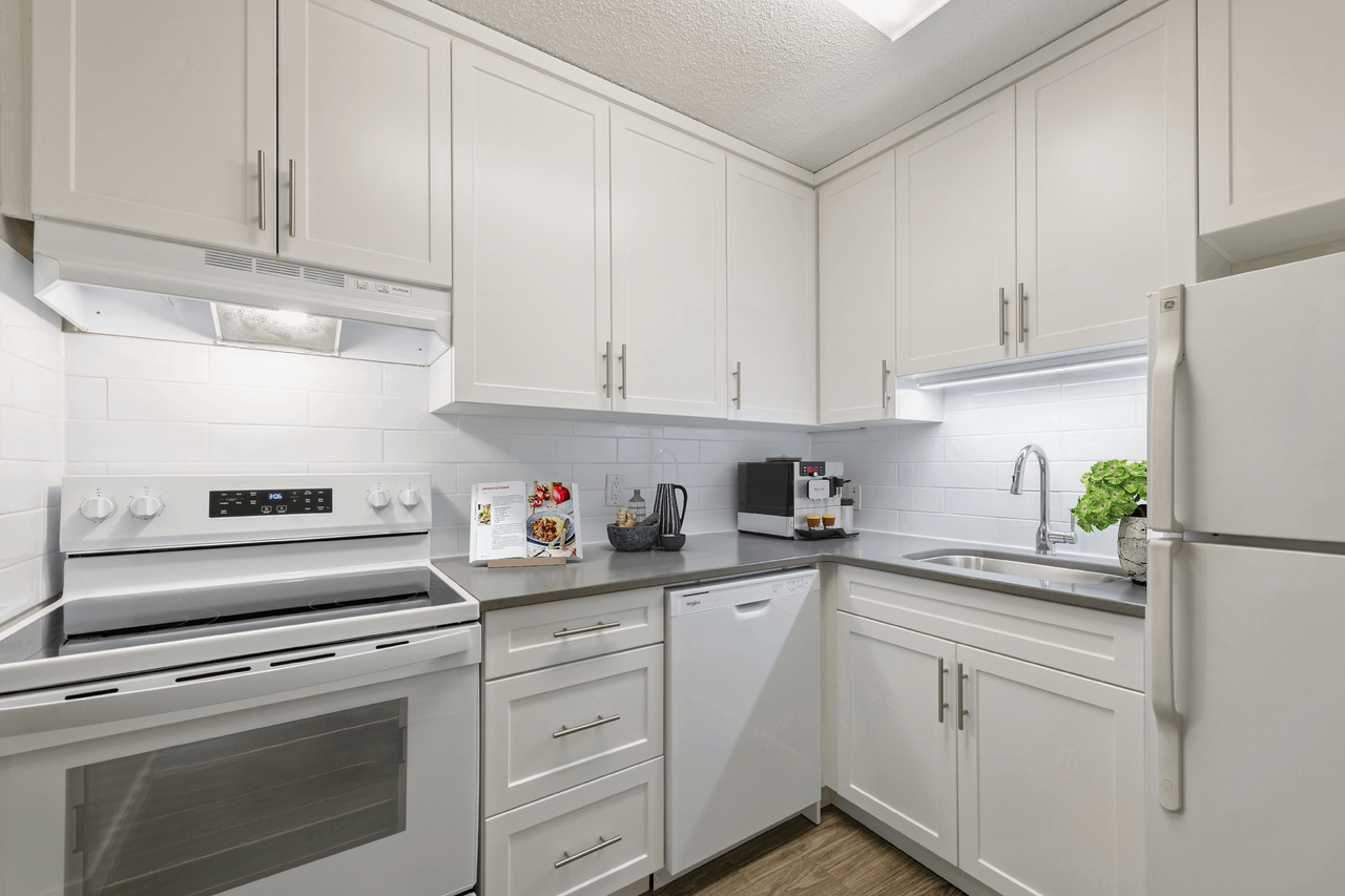 Southview Plaza - Photo 3 of 21