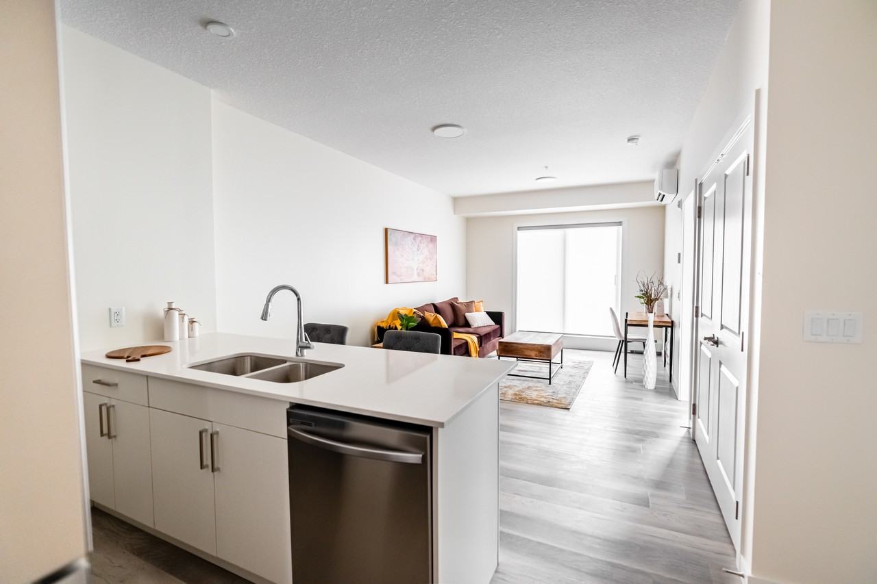 Chappelle 28 Apartment - Photo 3 of 47