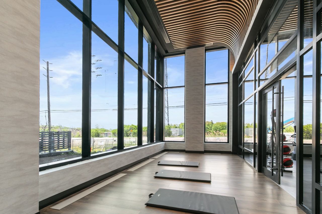 The Greenwich - Photo 5 of 50