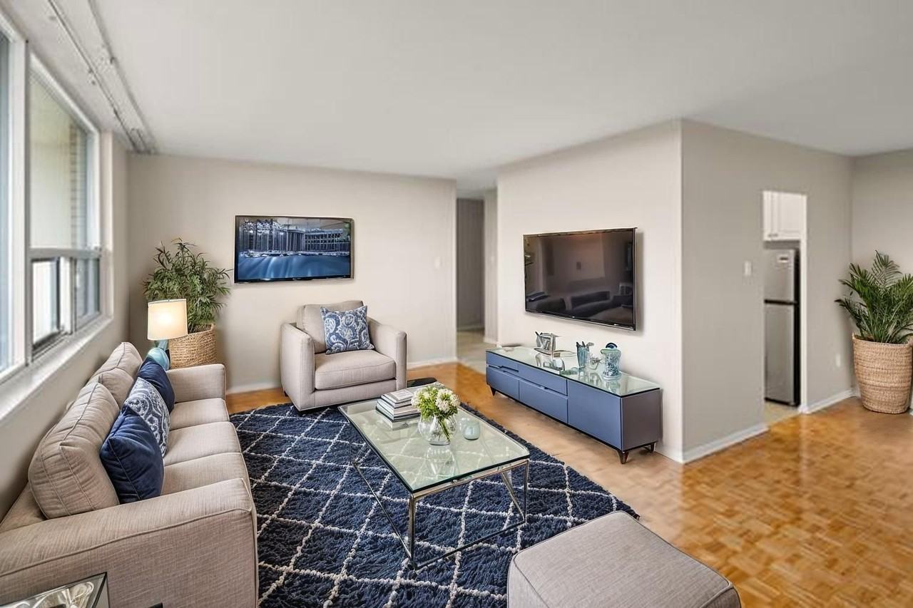 2185 Lawrence Avenue East - Photo 7 of 40