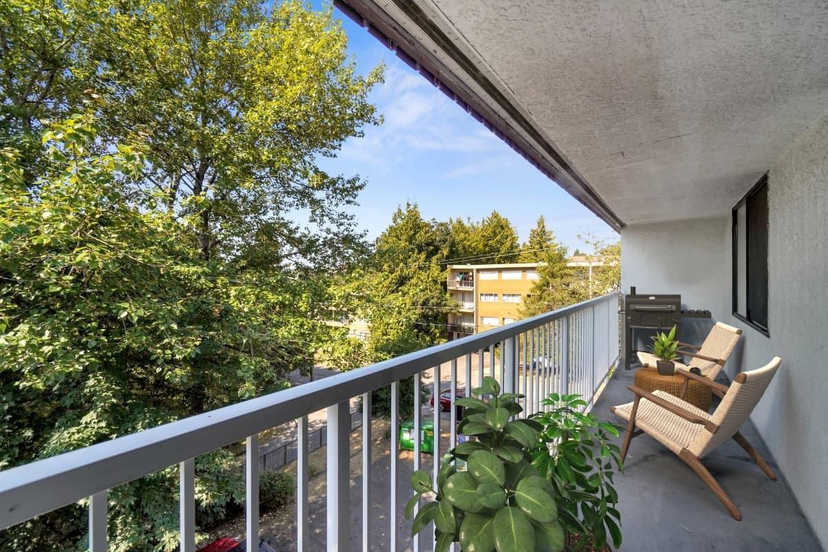 Lynn Gary Apartments - Photo 7 of 12