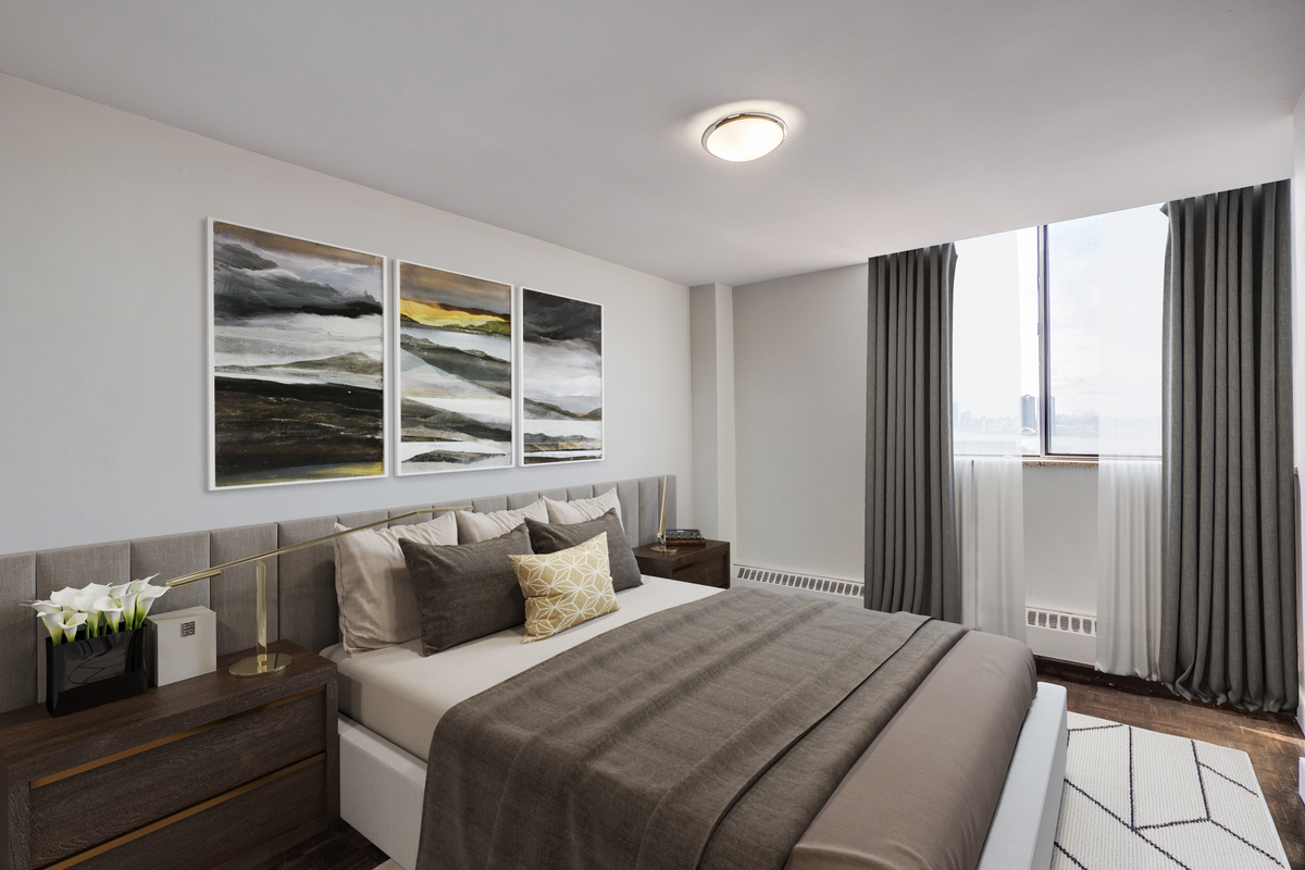 2040 Eglinton Avenue West - Photo 7 of 12