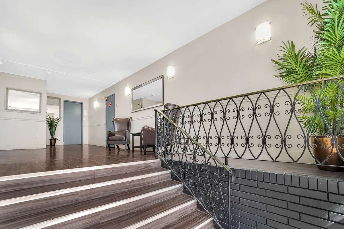 Daylin Manor Apartments - Photo 7 of 11