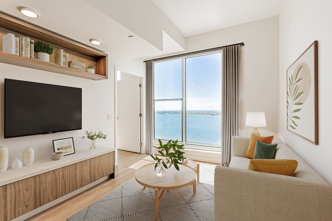 370 Queens Quay West - Photo 4 of 18