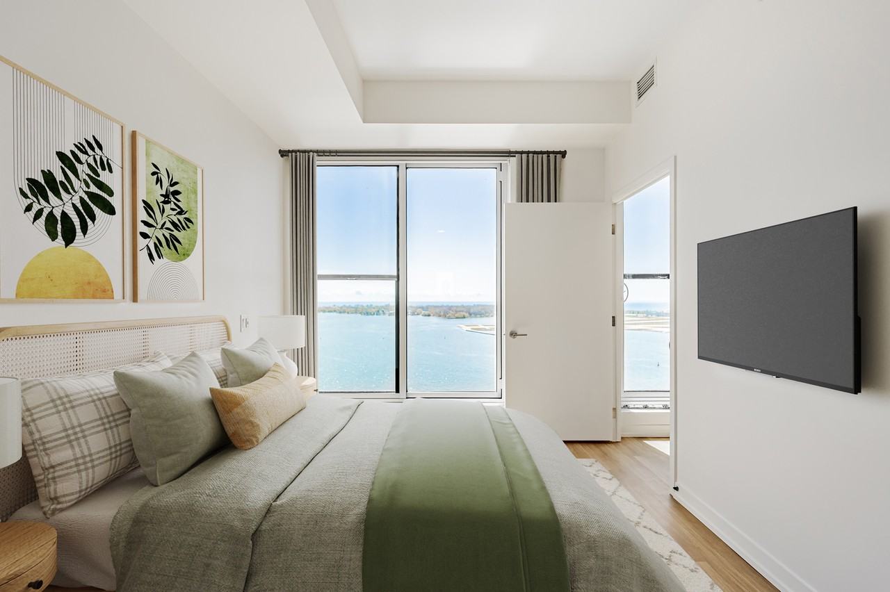 370 Queens Quay West - Photo 5 of 18