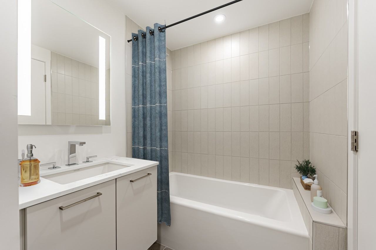 370 Queens Quay West - Photo 6 of 18