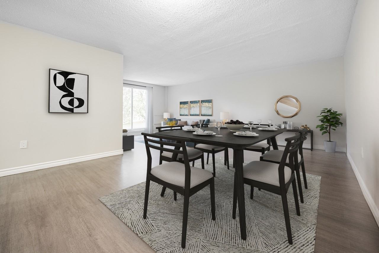 910-912 & 918-922 Wonderland Road South - Photo 5 of 15