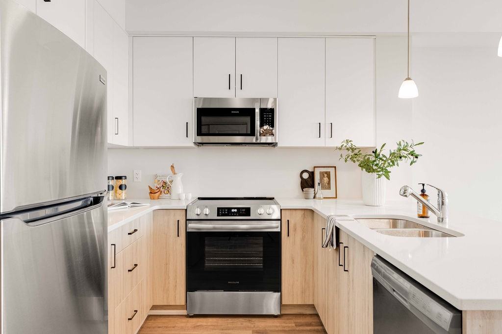 Sunningdale Heights - Photo 4 of 50