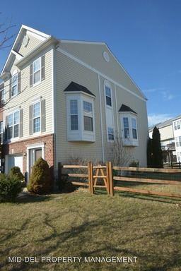 7 Crenshaw Ct - Photo 3 of 8