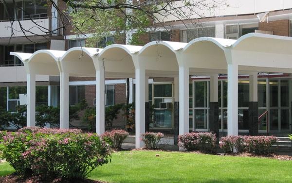 Rosslyn Residences - Photo 2 of 9