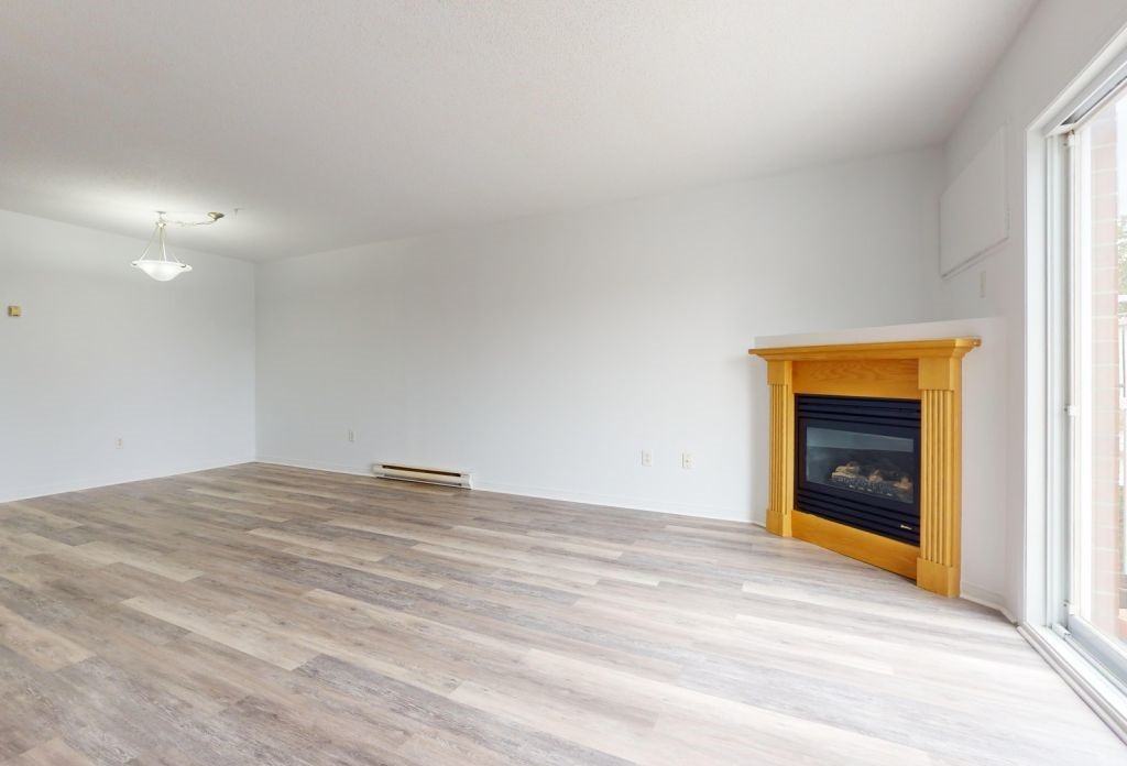 Gatineau Rentals Central Sector ( Hull / Mont - Photo 3 of 11