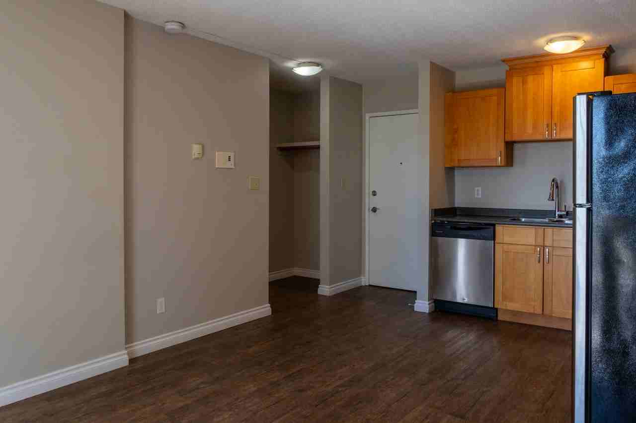 Maple Leaf Court - Photo 6 of 21