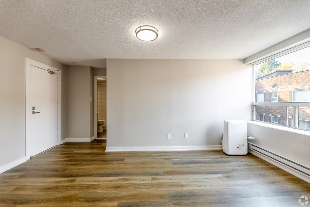 Sherwood Court Apartments - Photo 4 of 12