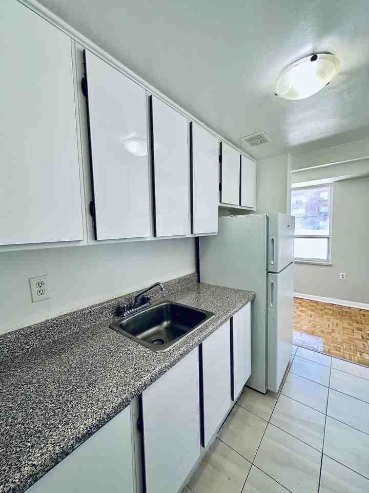 1533-1537 Wilson Avenue - Photo 2 of 14