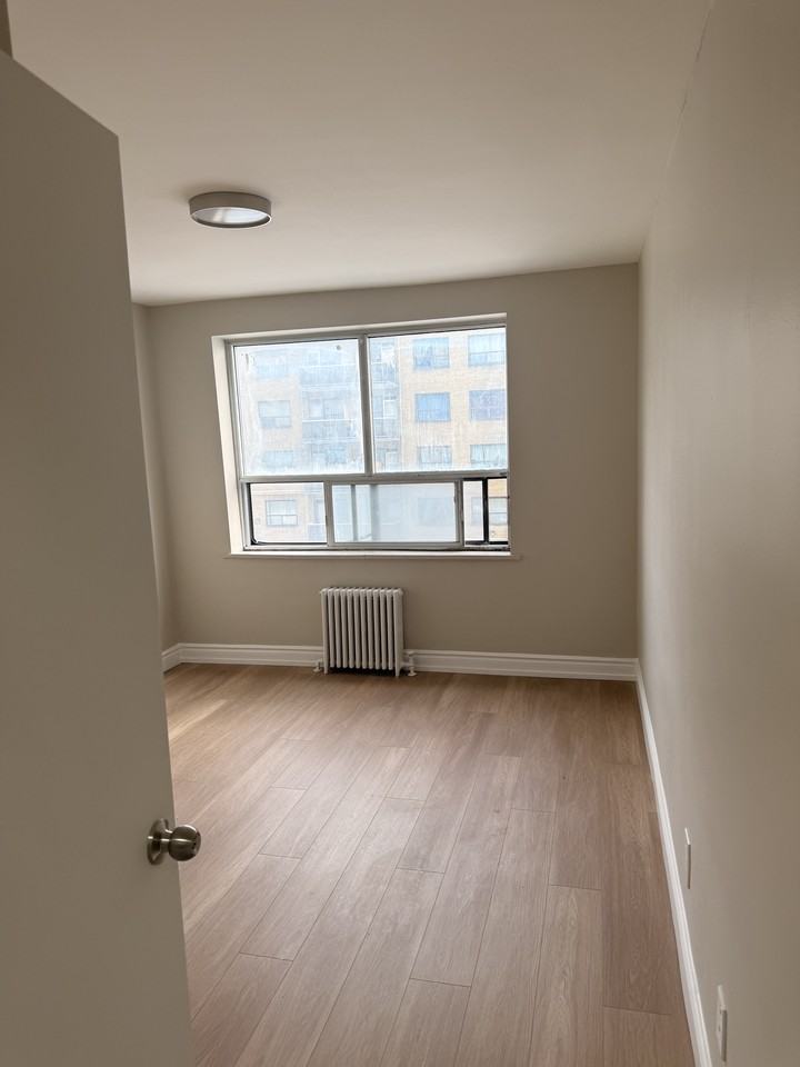 433-437 Jarvis Street - Photo 7 of 26