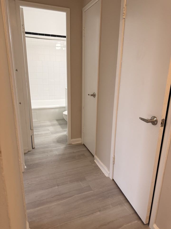 2333-2340 Park Towers Avenue - Photo 7 of 23