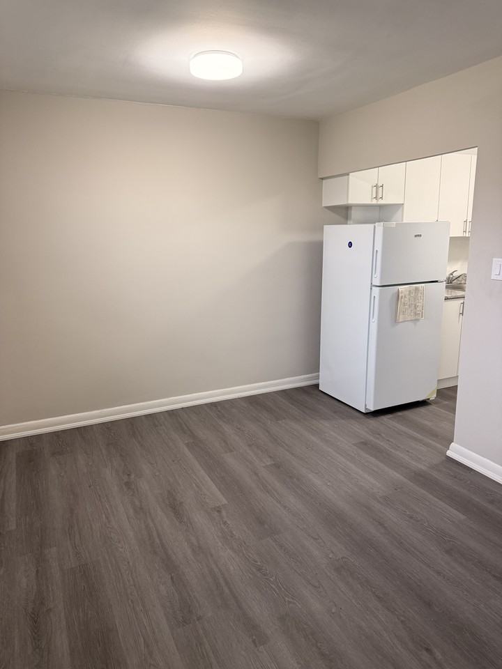 120 Maitland Street - Photo 3 of 10