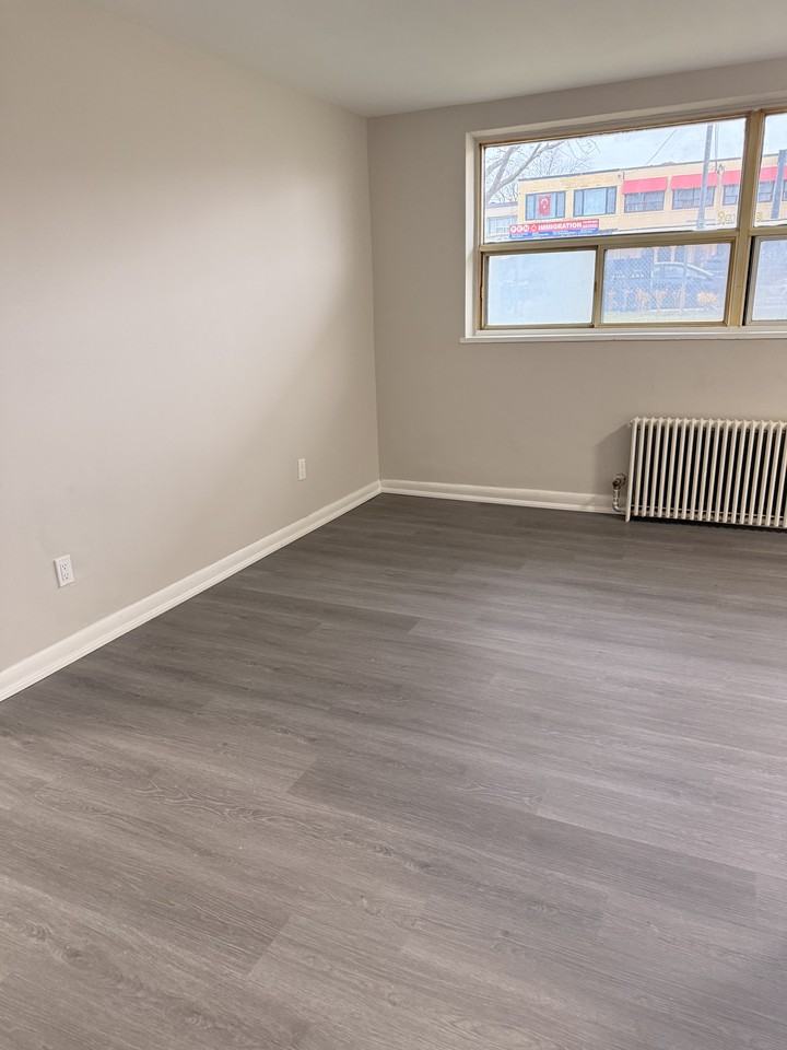 120 Maitland Street - Photo 4 of 10