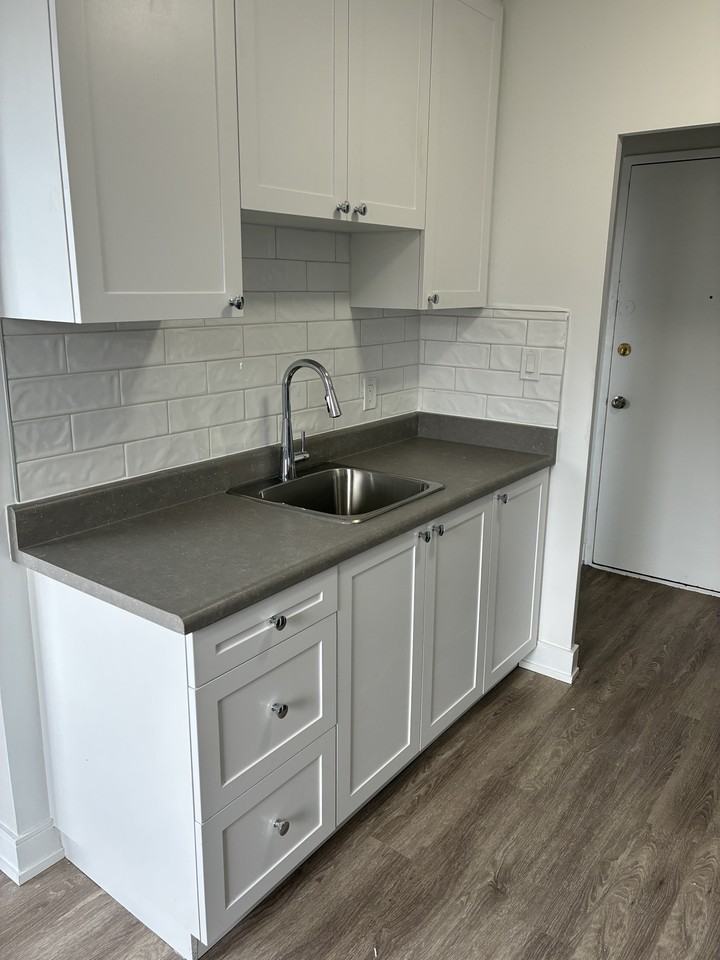 Wilson Court Apartments - Photo 3 of 20