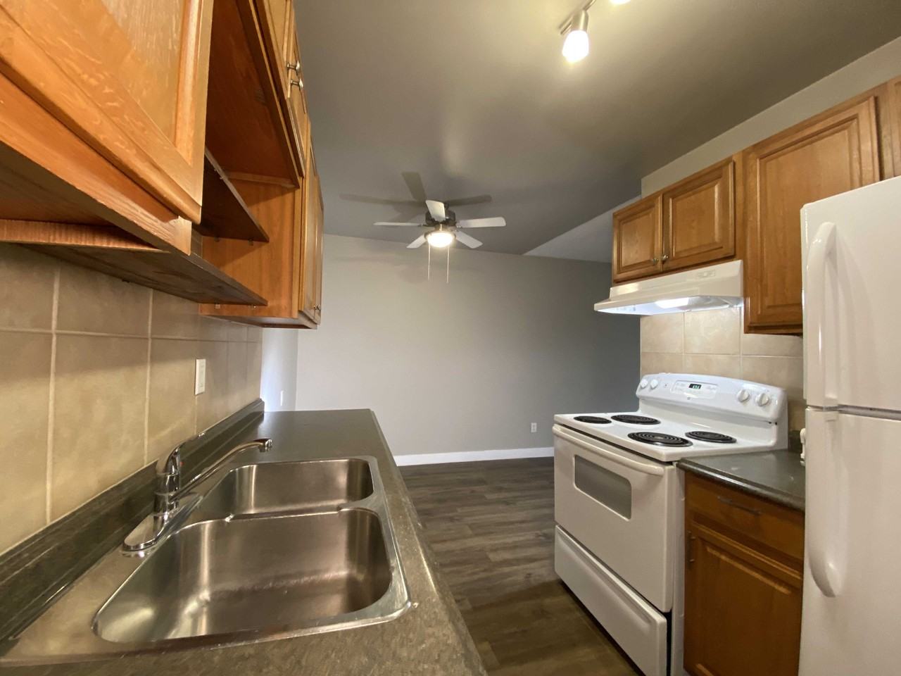 Palmont Place - Photo 4 of 12