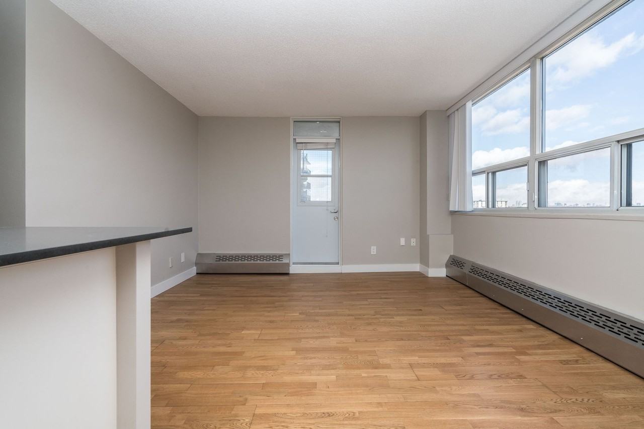 190 Jameson Avenue - Photo 5 of 10