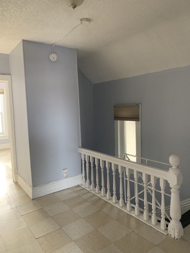 869 Bannatyne Avenue - Photo 2 of 24