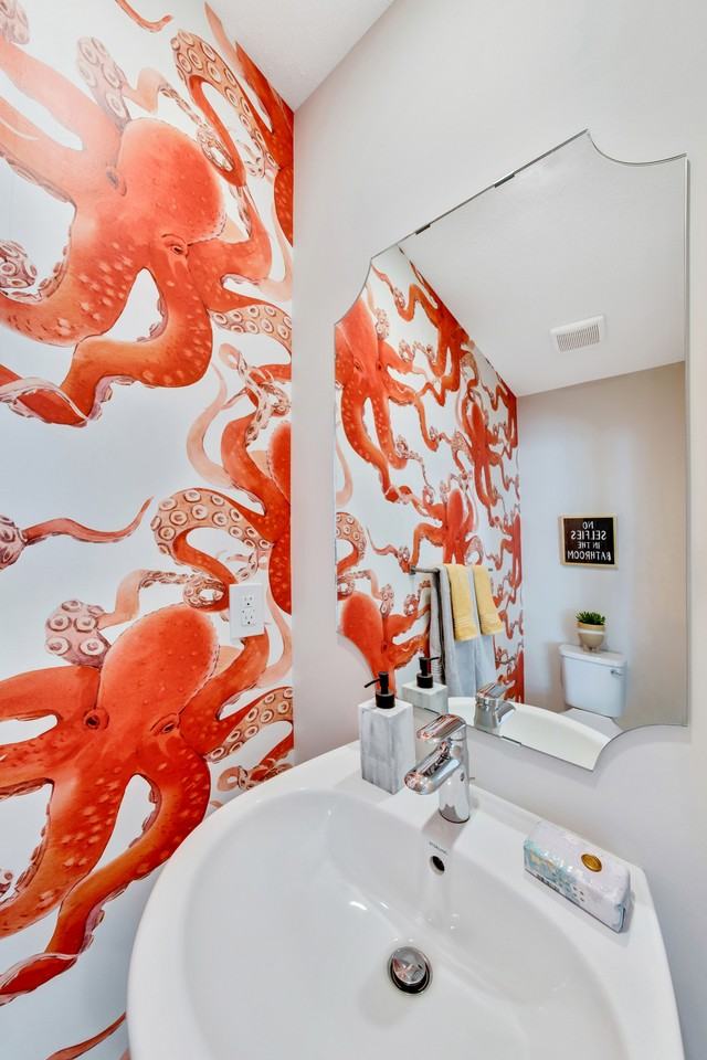 Bella Towns - Photo 7 of 50