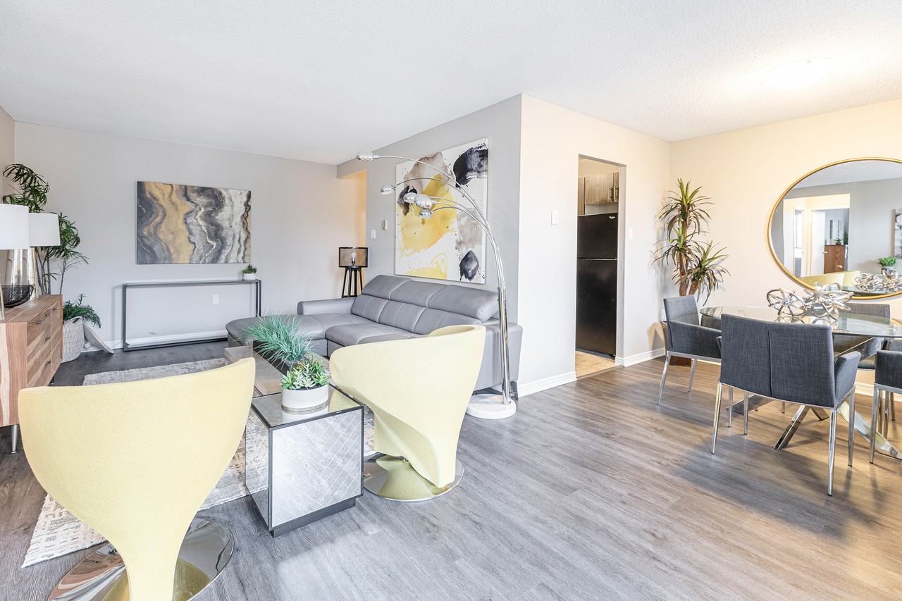 Brittany Towers II - Photo 5 of 36