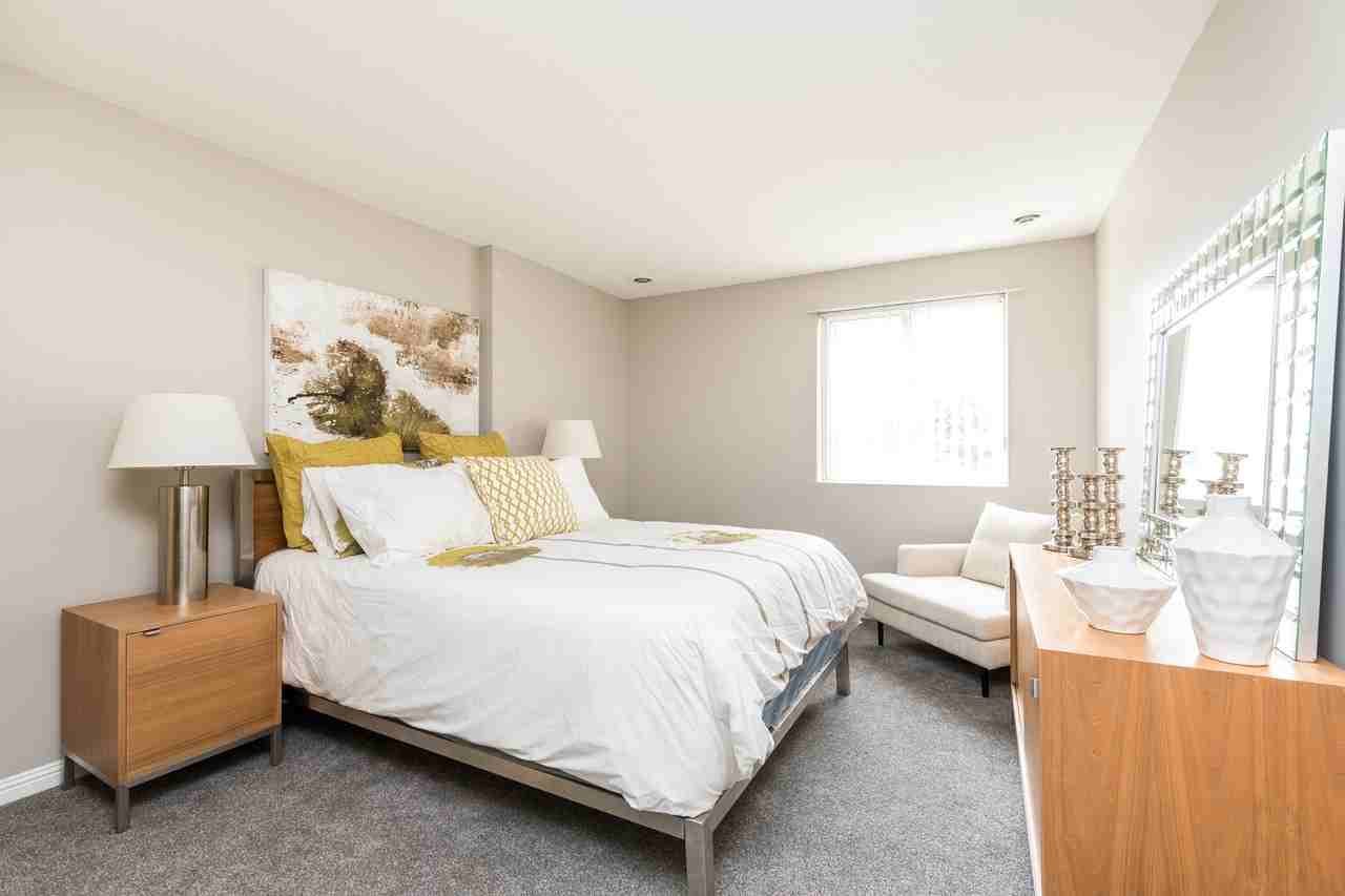 Stonehedge Towers - Photo 5 of 17