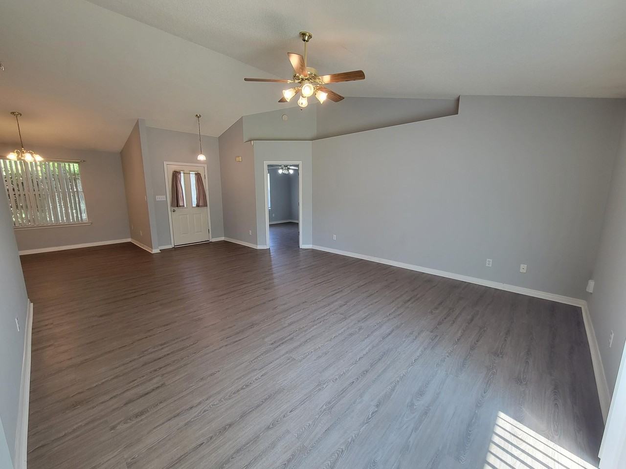 2734 Rambler Ct - Photo 4 of 25