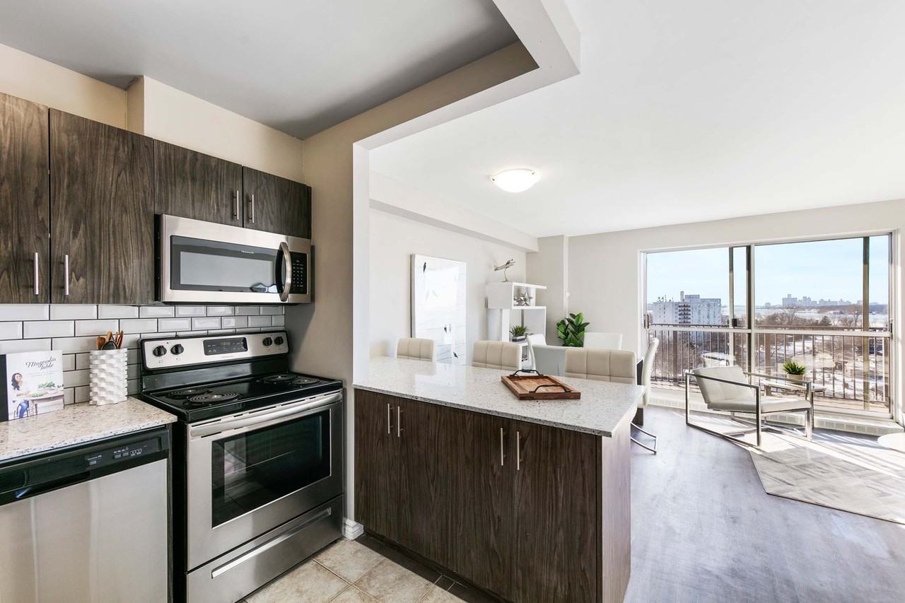 Shoreline Towers - Photo 7 of 50