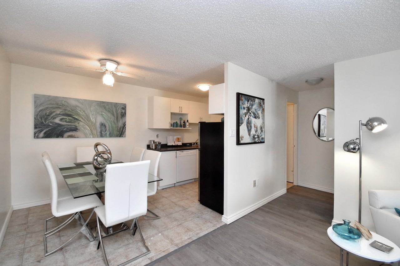 Victoria Towers - Photo 7 of 12