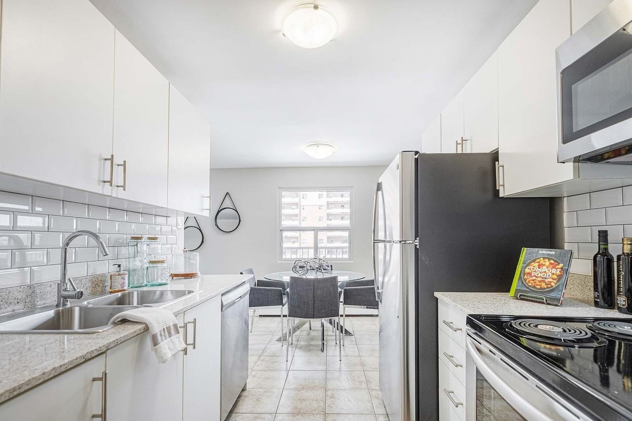 St. James Place I - Photo 7 of 15