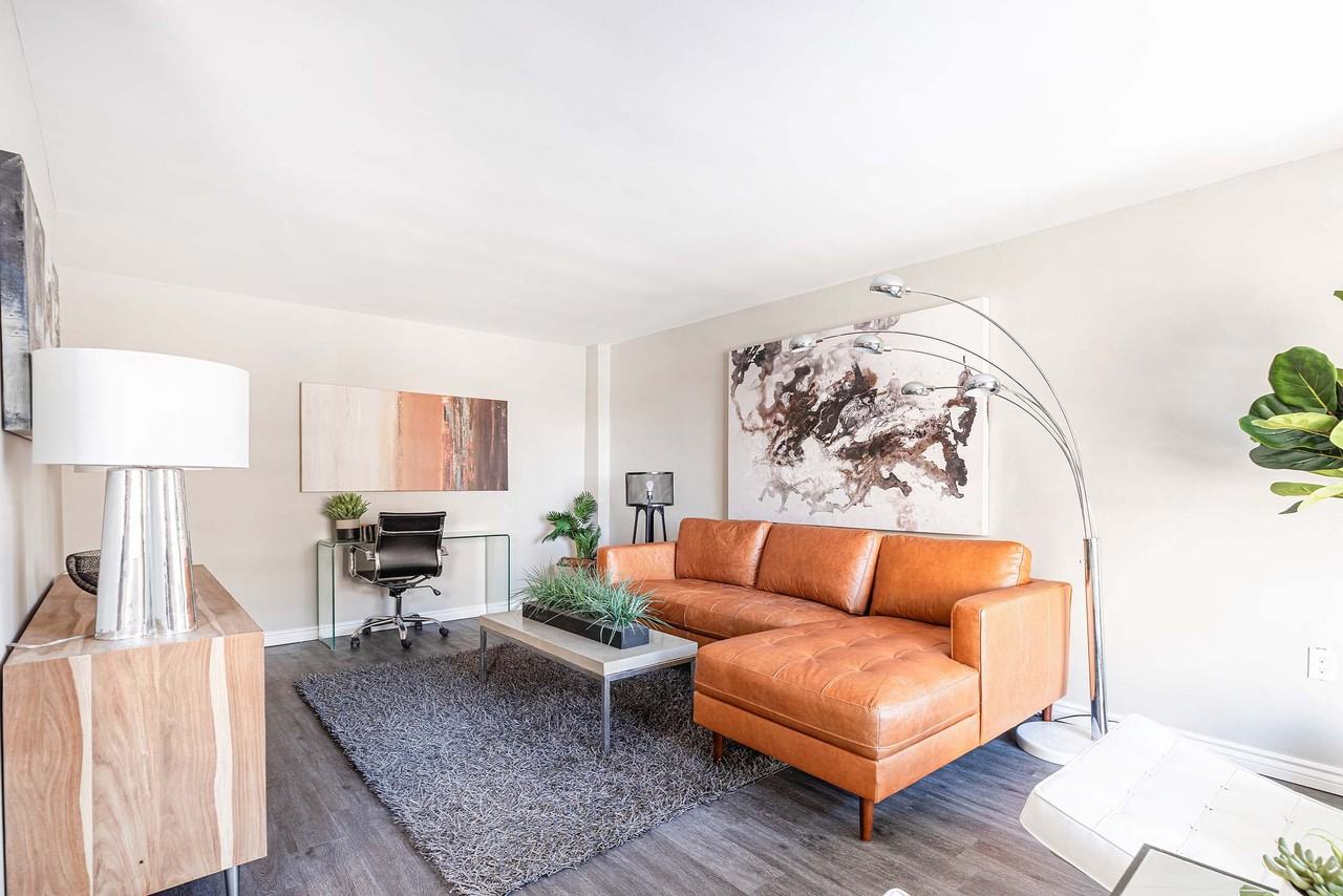 St. James Place II, III & IV - Photo 2 of 21