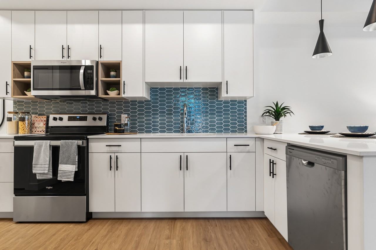 Bravo Apartments - Photo 7 of 21