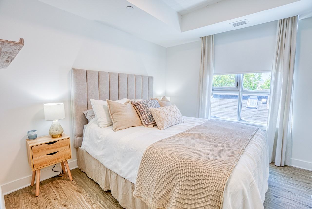 The Bradshaw on Bank - Photo 6 of 46