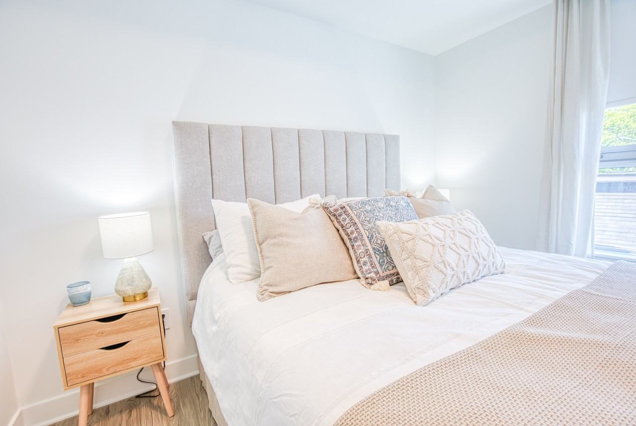 The Bradshaw on Bank - Photo 7 of 46