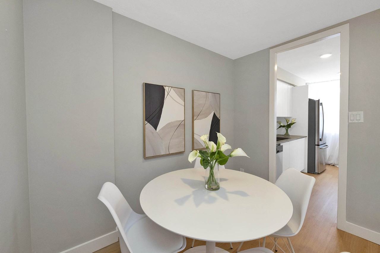 Dixie Square Apartments - Photo 4 of 30