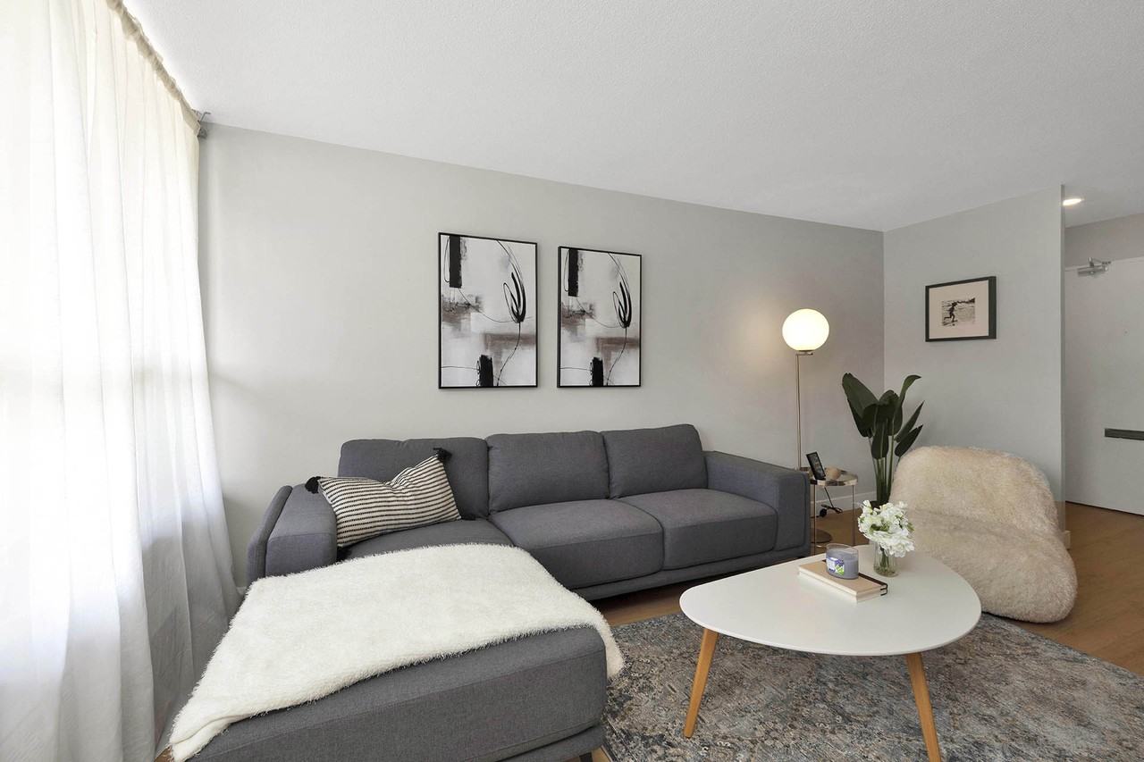 Dixie Square Apartments - Photo 6 of 30