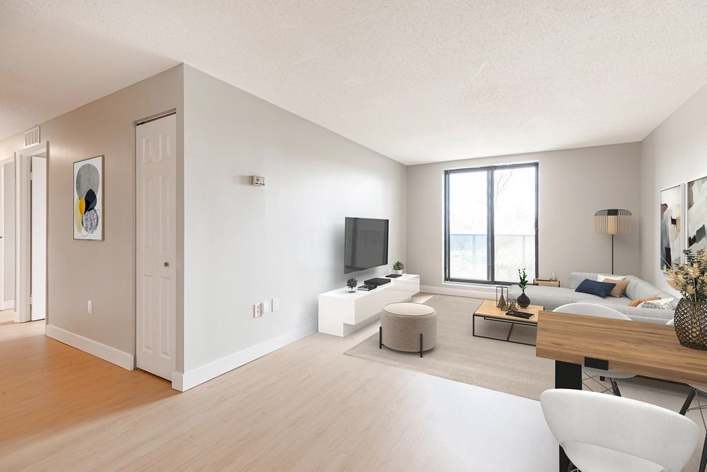 Parkside Tower - Photo 6 of 10